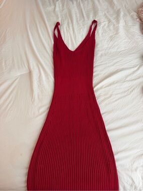 Ribbed V-Neck Red Knit Midi Dress